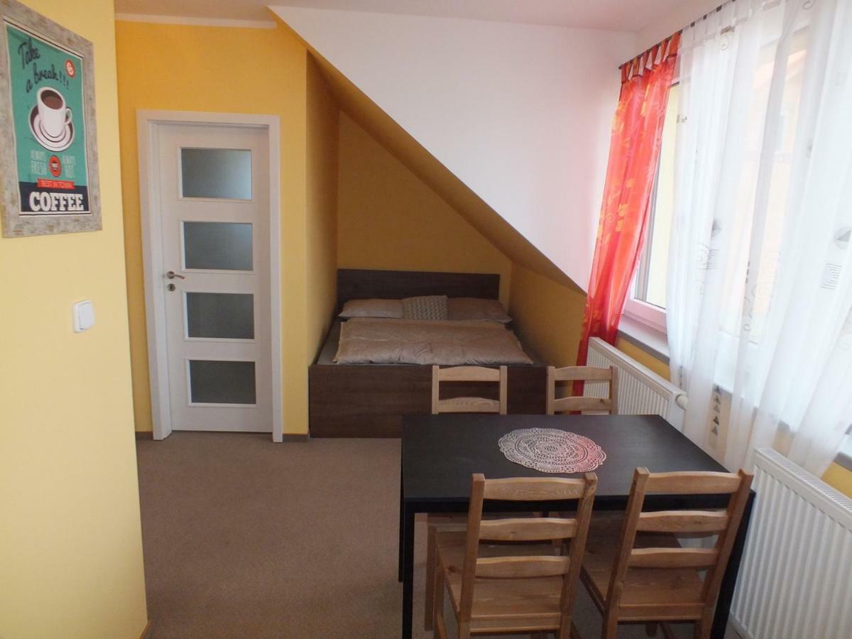 Garden Apartments زنويمو المظهر الخارجي الصورة